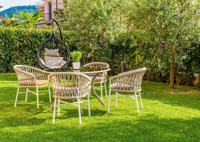 Lifestyle Dante Apartment *