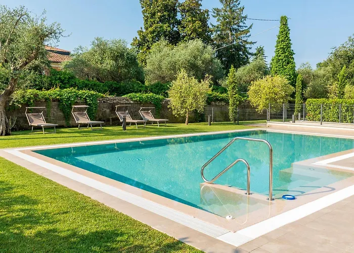 Lifestyle Dante Apartment